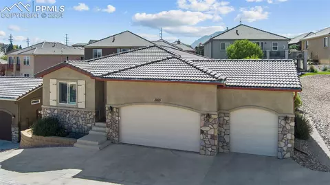 2169 Lone Willow Vw, Colorado Springs, CO 80904