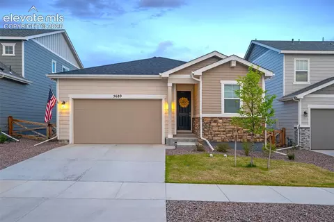 5689 Mammoth Ln, Colorado Springs, CO 80927
