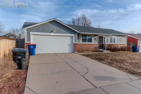 2025 Farnsworth Dr, Colorado Springs, CO 80916