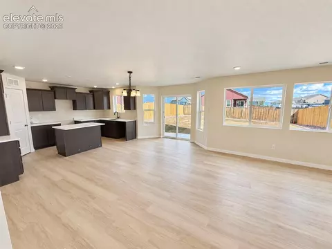 Living - 8253 Lemon Grass Rd, Peyton, CO 80831 photo 2 of 9