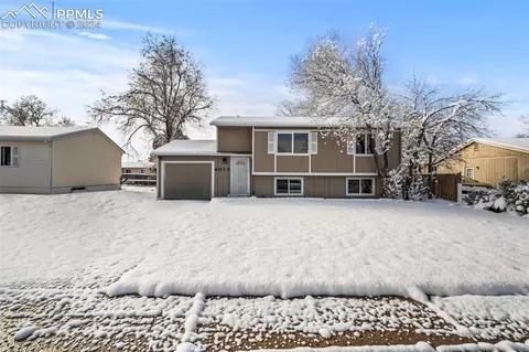 4015 Colony Hills Cir, Colorado Springs, CO 80916