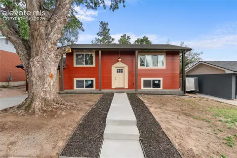 217 Fairmont St, Colorado Springs, CO 80910