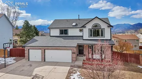 2515 Heathrow Dr, Colorado Springs, CO 80920
