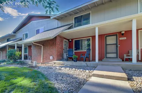 392 W Rockrimmon Blvd #F, Colorado Springs, CO 80919