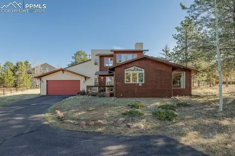 240 Crestwood Dr, Woodland Park, CO 80863