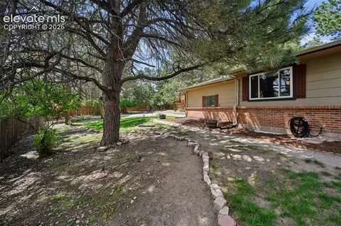 650 Allegheny Dr, Colorado Springs, CO 80919
