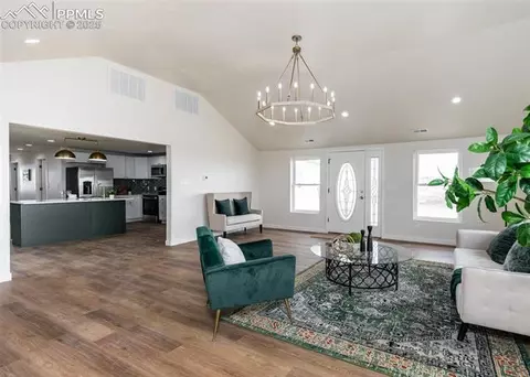 995 Choate Ln, Yoder, CO 80864 photo 4
