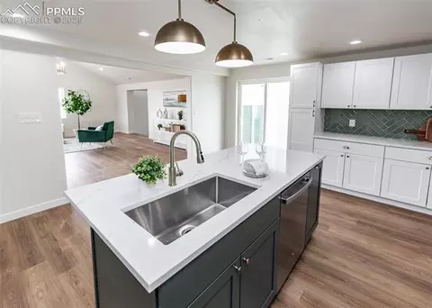 995 Choate Ln, Yoder, CO 80864 photo 8