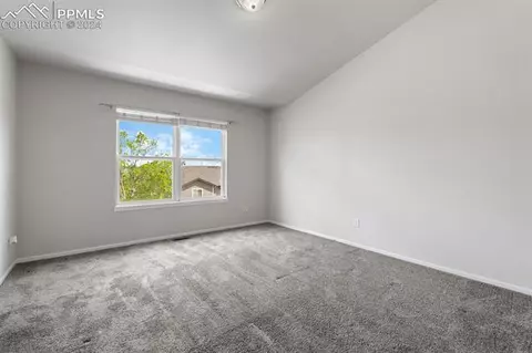 3138 Hearthridge Cir, Colorado Springs, CO 80918