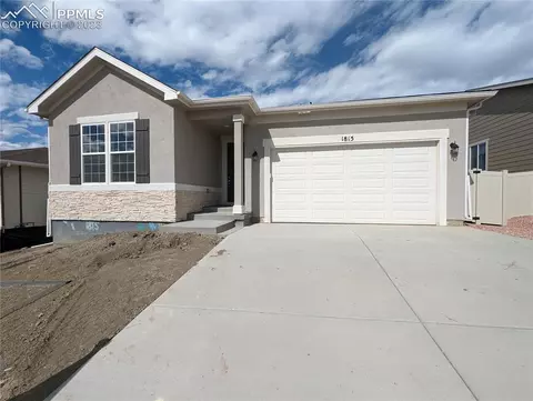 1815 Manassa St, Pueblo, CO 81001