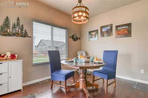 17837 Lapis Ct, Monument, CO 80132 photo 2