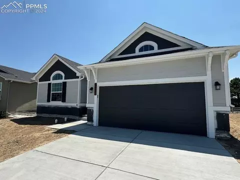 6527 Vistancia Ave, Colorado Springs, CO 80922