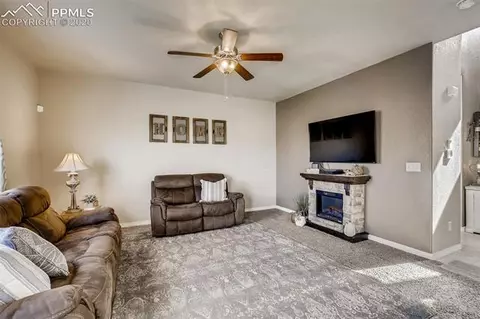 6719 6th St, Frederick, CO 80530 photo 4