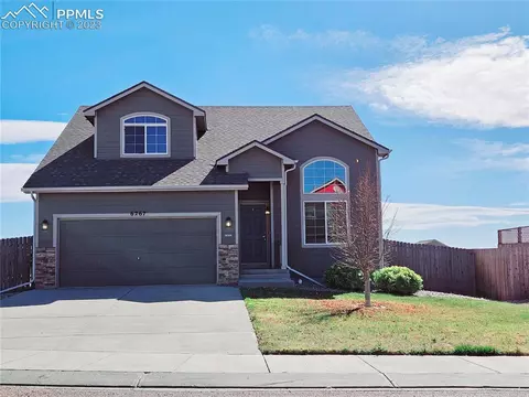 6267 Passing Sky Dr, Colorado Springs, CO 80911
