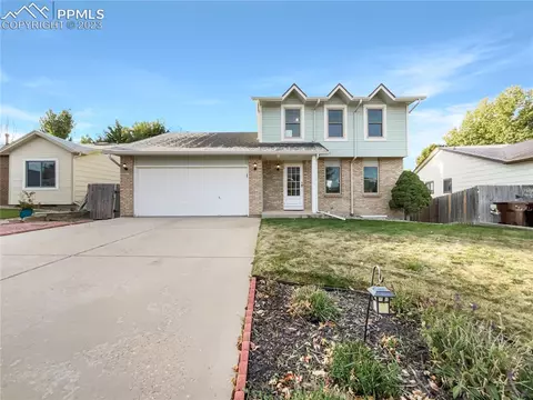 975 Harbourne St, Colorado Springs, CO 80911