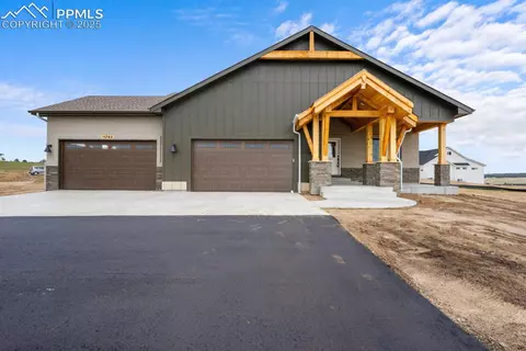 11762 Rambling Rd, Colorado Springs, CO 80908