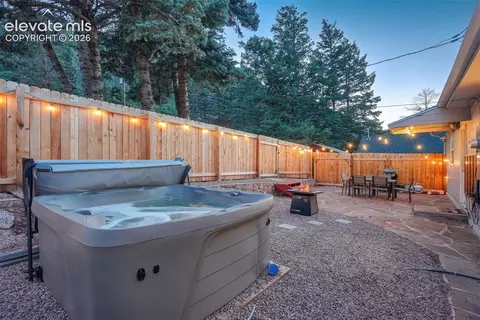 Exterior - 9955 Mesa Rd, Cascade, CO 80809 photo 6 of 8