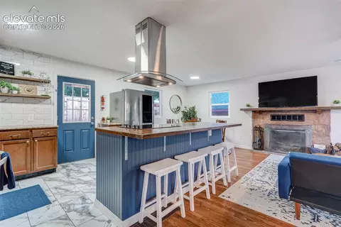Kitchen - 9955 Mesa Rd, Cascade, CO 80809 photo 1 of 6