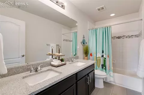 2107 Treetop Dr, Castle Rock, CO 80109