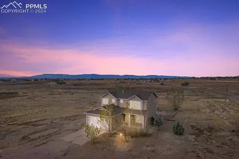 538 E Heron Dr, Pueblo, CO 81007