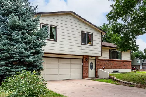 835 Hoosier Dr, Colorado Springs, CO 80916