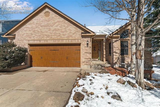 670 Fernglen Ct, Colorado Springs, CO 80906