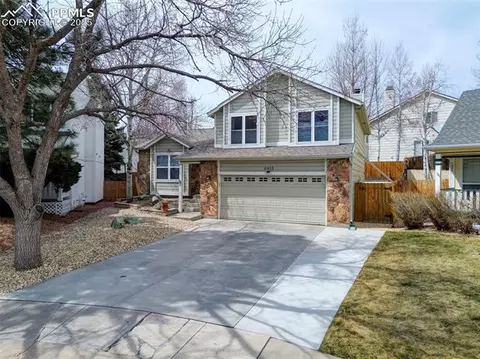 6015 Emma Ln, Colorado Springs, CO 80922