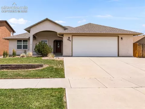 3324 Lions Pride Ln, Pueblo, CO 81005