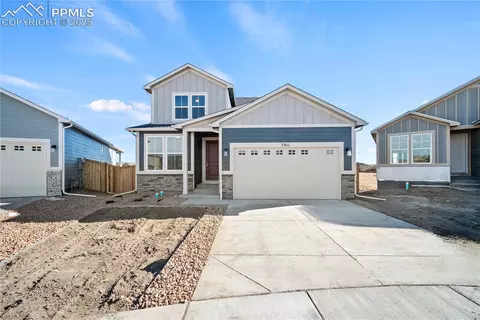 7911 Goldenray Pl, Colorado Springs, CO 80908