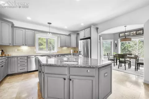 450 E Stirrup Trl, Monument, CO 80132 photo 9