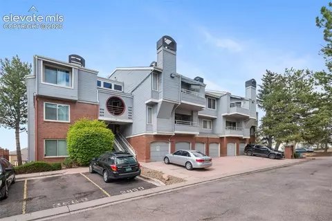 3700 Iguana Dr, Colorado Springs, CO 80910