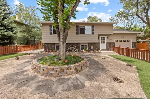 1825 Winnebago Rd, Colorado Springs, CO 80915