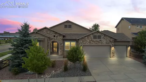 7104 Snowbell Ln, Colorado Springs, CO 80927