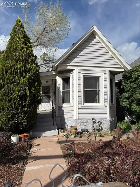2932 W Kiowa St, Colorado Springs, CO 80904
