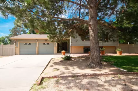 3620 E Cresta Loma Cir, Colorado Springs, CO 80911