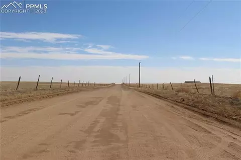 610 S Harding Rd, Yoder, CO 80864 photo 6