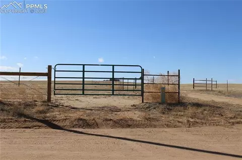 610 S Harding Rd, Yoder, CO 80864 photo 5