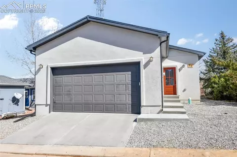 20 Pendelton Cir, Colorado Springs, CO 80904