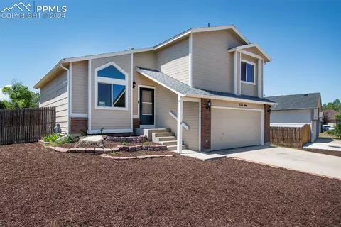 2128 Mccleary Ln, Fountain, CO 80817
