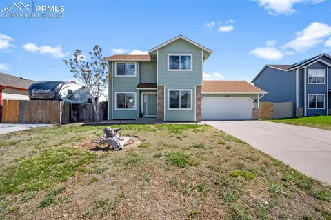 1145 Lindstrom Dr, Colorado Springs, CO 80911
