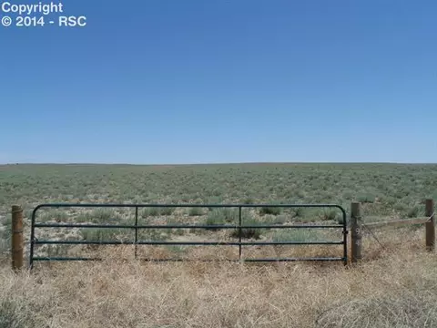 16495 S Lauppe Rd, Yoder, CO 80864 photo 2