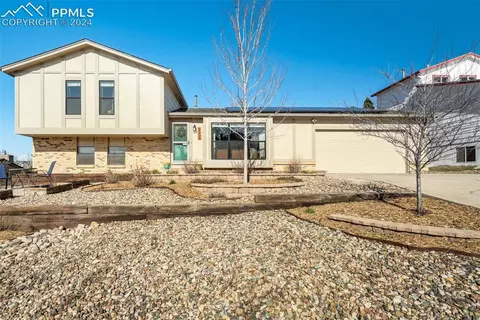 6506 Charter Dr, Colorado Springs, CO 80918