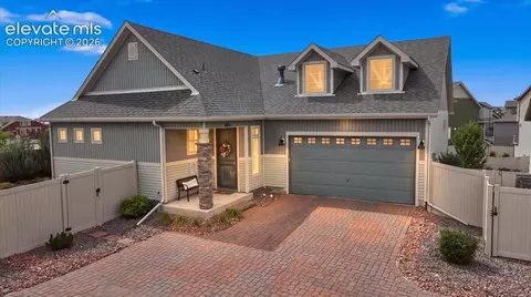 6670 Golden Briar Ln, Colorado Springs, CO 80927