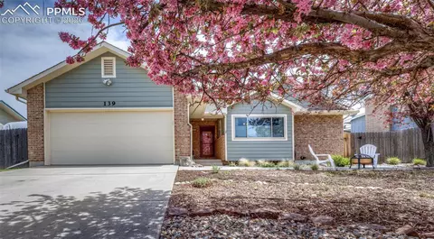 139 Palisade Cir, Manitou Springs, CO 80829