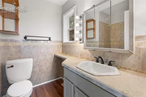 Bath - 30 Will Stutley Dr, Divide, CO 80814 photo 1 of 3