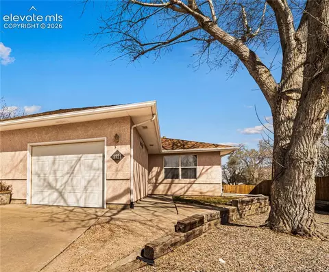 1721 Sierra Pl, Pueblo, CO 81004
