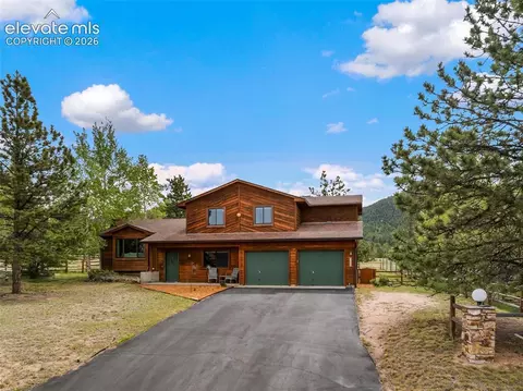 320 Crestwood Dr, Woodland Park, CO 80863