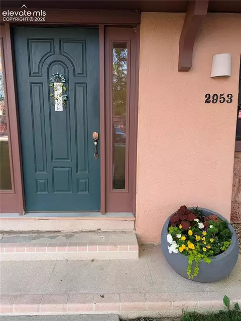 2953 Mesa Rd #B, Colorado Springs, CO 80904