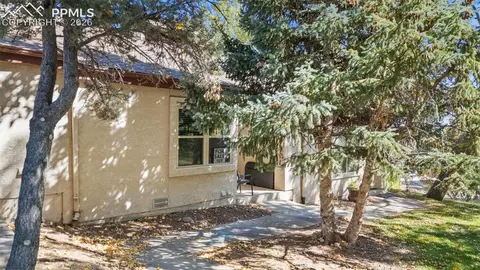 560 Autumn Crest Cir #E, Colorado Springs, CO 80919