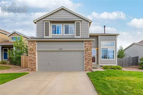 6919 Prairie Wind Dr, Colorado Springs, CO 80923